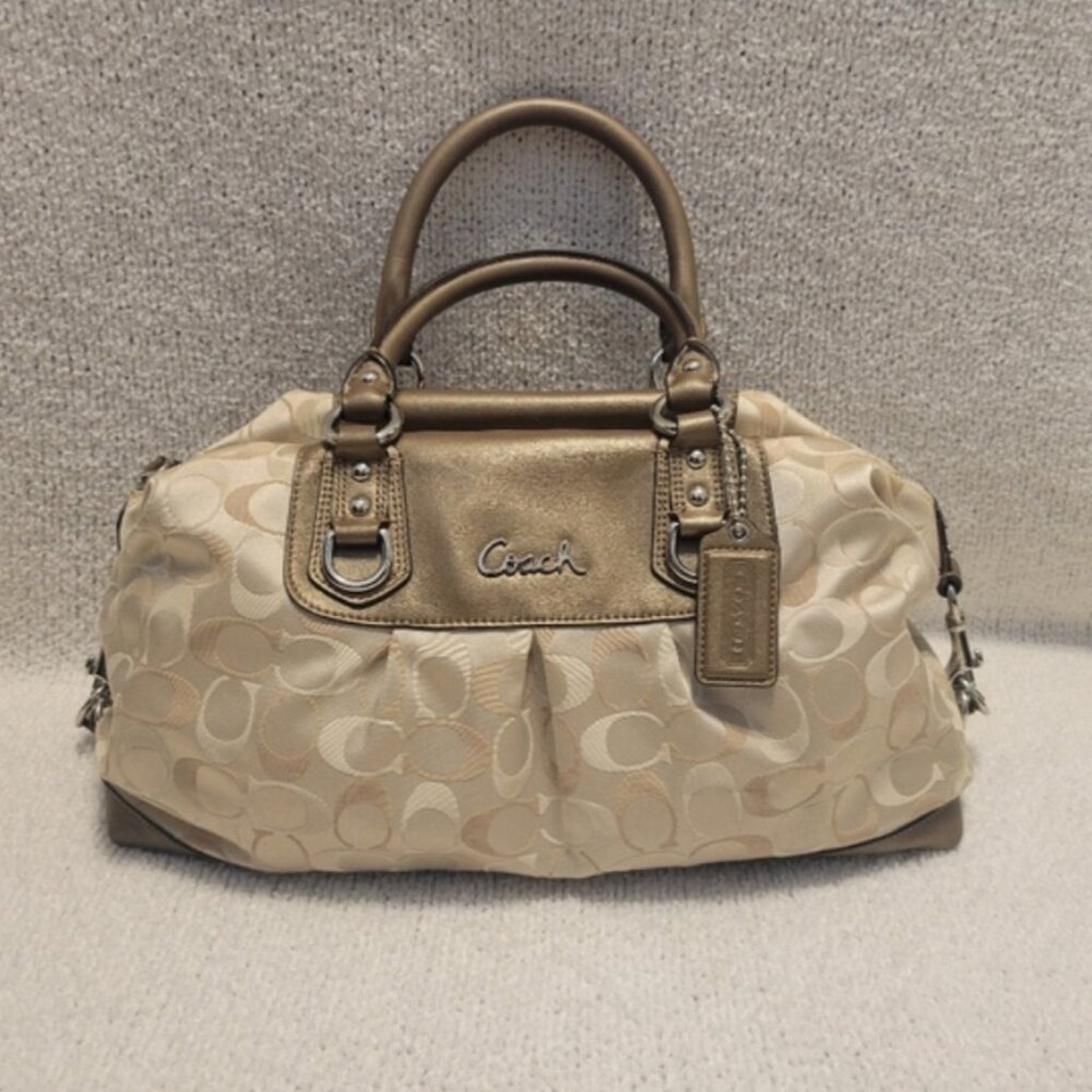 Vintage Coach shoulder bag